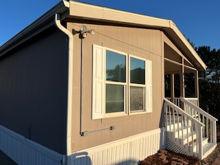 Lafeyette Mobile HomeEnjoy privacy and comfort!